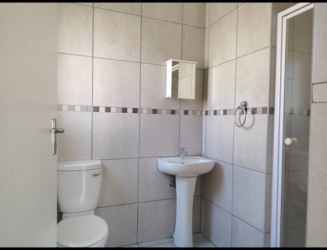3 BEDROOM TOWNHOUSE FOR SALE IN WATERKLOOF AH